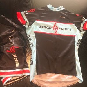 Primal women’s cycling kit